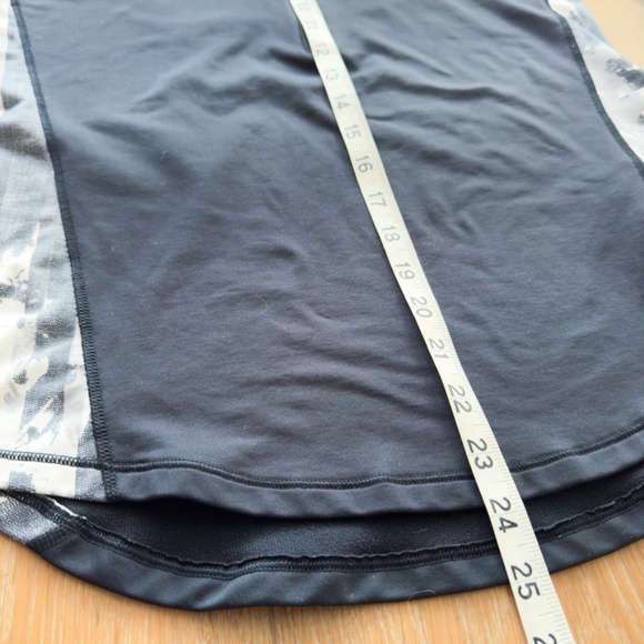 Under Armour Cold Gear Base Layer Top Half-Zip Black with Camo Sleeves Size M - Picture 6 of 9